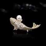 Cute Design Lucky Fish Crystal Brooch Pin Crystal Pearl Brooch Crystal Jewelry Women's Brooches and Pins Elegant Brooch (Color : A)