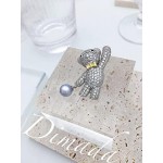 Cute Bear Pearl Brooch Atmospheric Simple Female High-End Animal Pin Suit Accessories