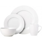 Amazon Basics 16-Piece Porcelain Kitchen Dinnerware Set with Plates, Bowls and Mugs, Service for 4 - White