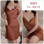 Guiruo minimalist style, solid color, sexy, low cut collar, open back, seductive satin nightgown, outerwear, home clothing set 1477