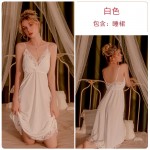 Qiruo Brand Autumn and Winter Velvet Lace Sexy Deep V Chest Cushion Suspender Sleeping Dress Women's French Home Fur Set J2823