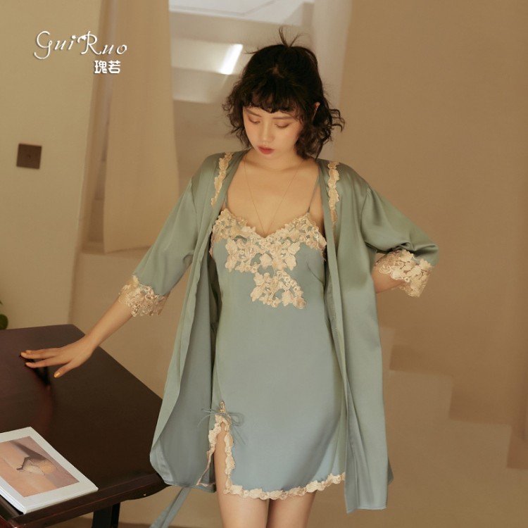 Guiruo Sexy Deep V Satin Embroidery Sexy Hem Split Sexy Drop Sleeping Dress Outer Robe Home Suit Set 766